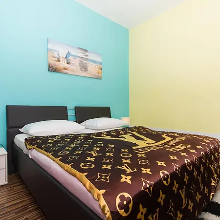 Premium Apartment *